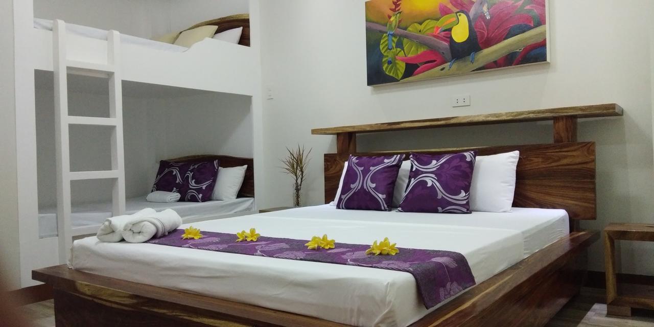 Sand Bar Beach Resort Nasugbu Esterno foto