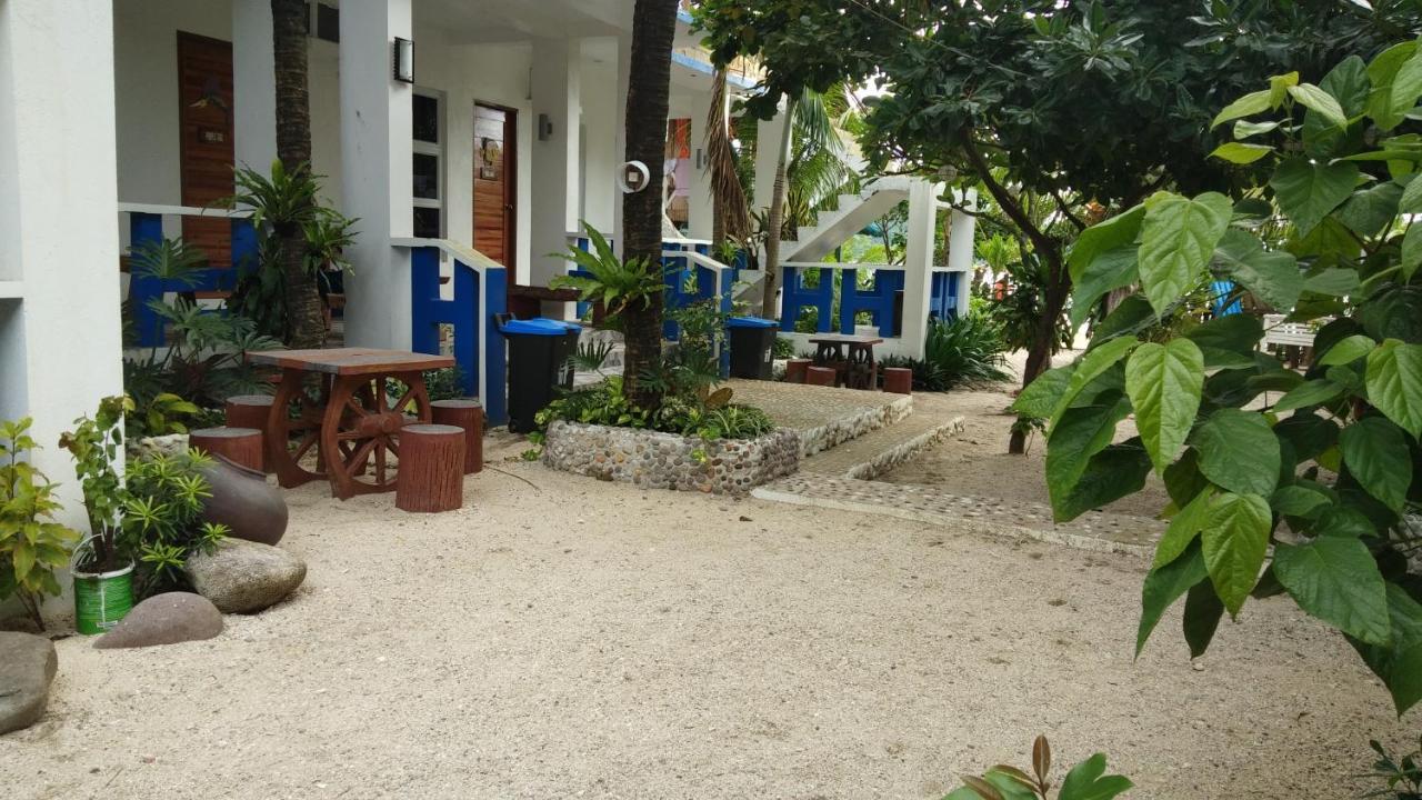 Sand Bar Beach Resort Nasugbu Esterno foto