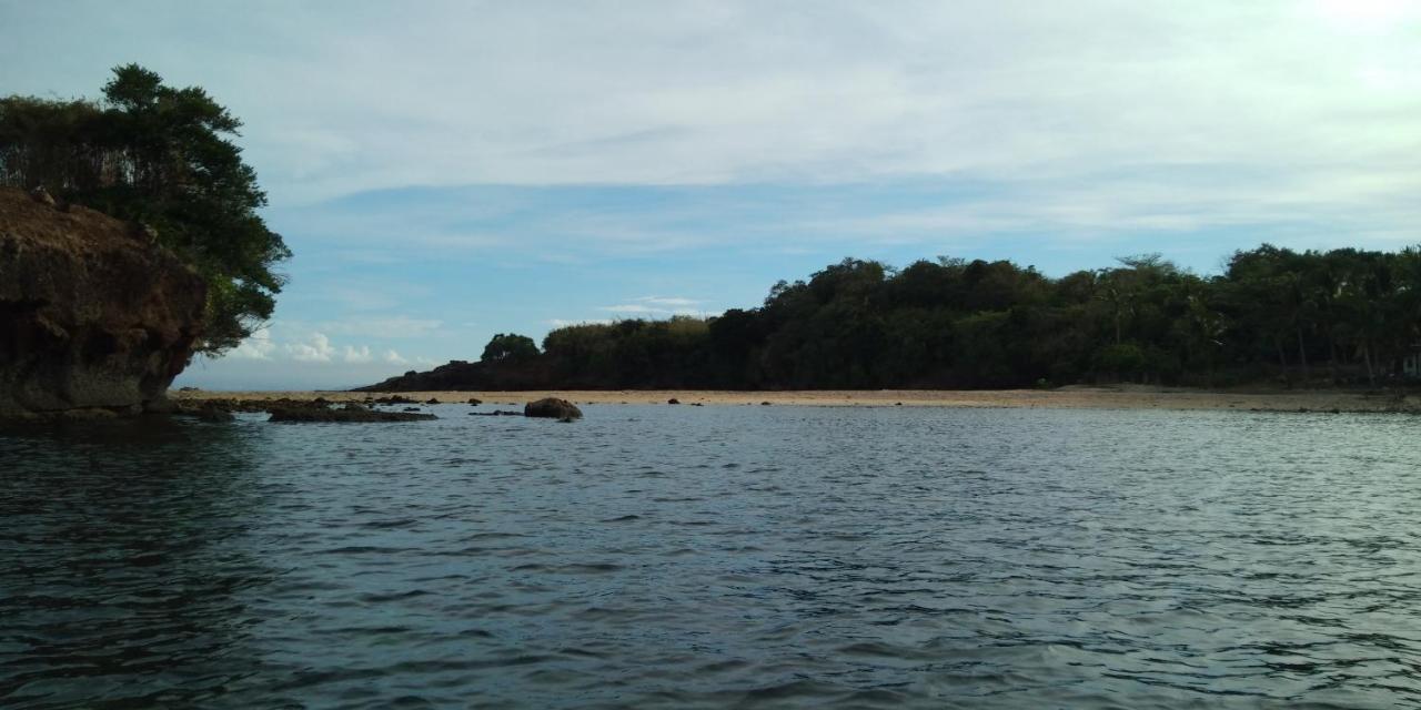 Sand Bar Beach Resort Nasugbu Esterno foto