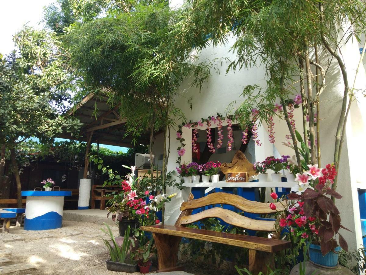 Sand Bar Beach Resort Nasugbu Esterno foto